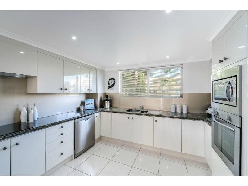 16/41A Broadwater Street, Runaway Bay QLD 4216