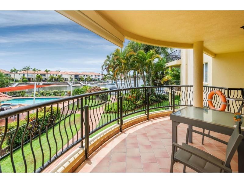 16/41A Broadwater Street, Runaway Bay QLD 4216