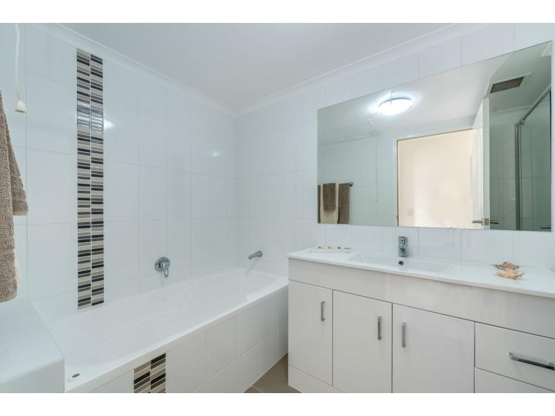 16/41A Broadwater Street, Runaway Bay QLD 4216