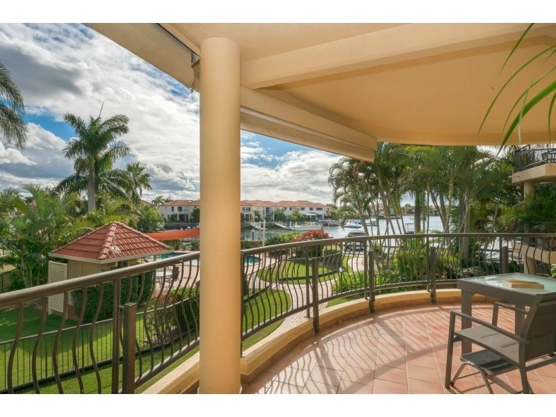 16/41A Broadwater Street, Runaway Bay QLD 4216