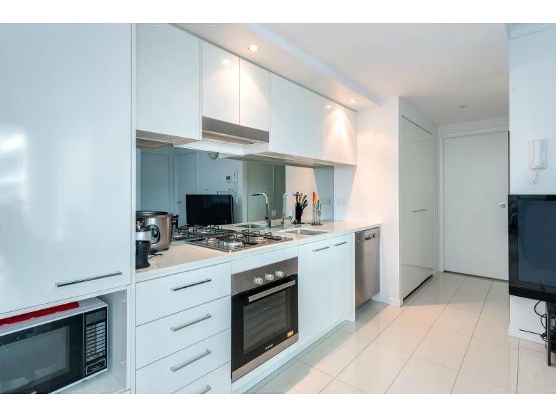 410/7-13 Imperial Parade, Labrador QLD 4215