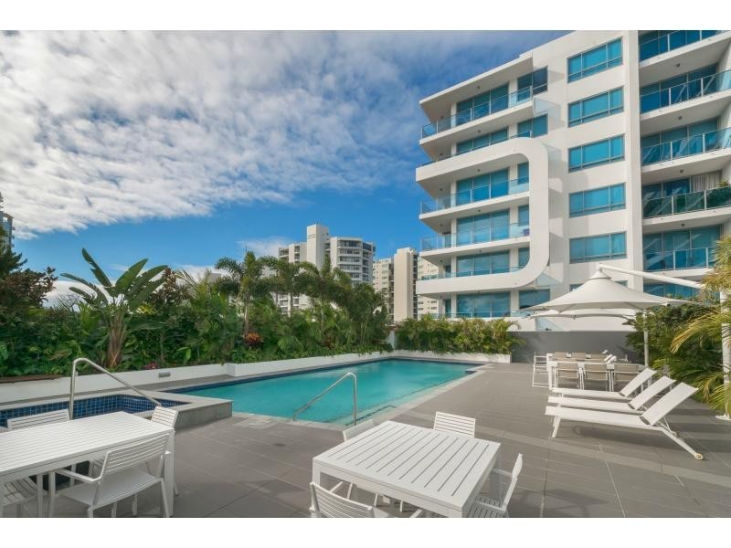 410/7-13 Imperial Parade, Labrador QLD 4215