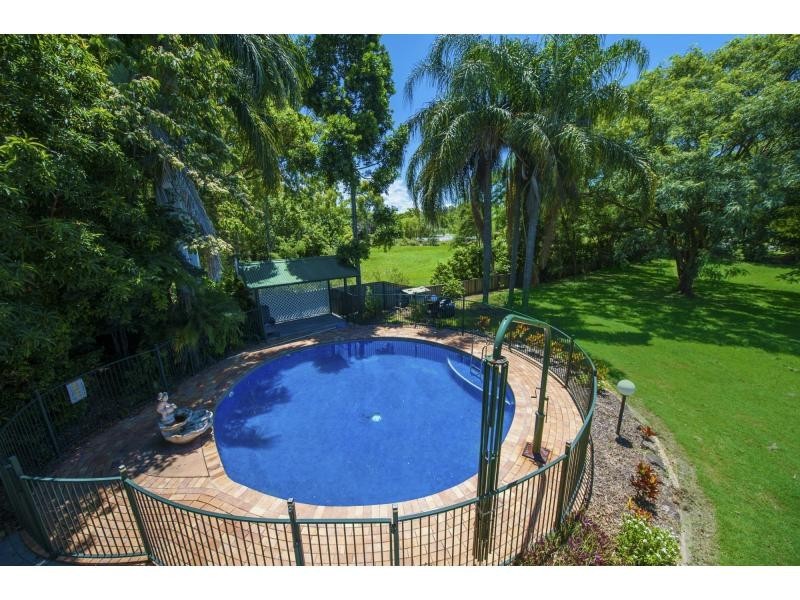 71 Marbella Drive, Benowa QLD 4217
