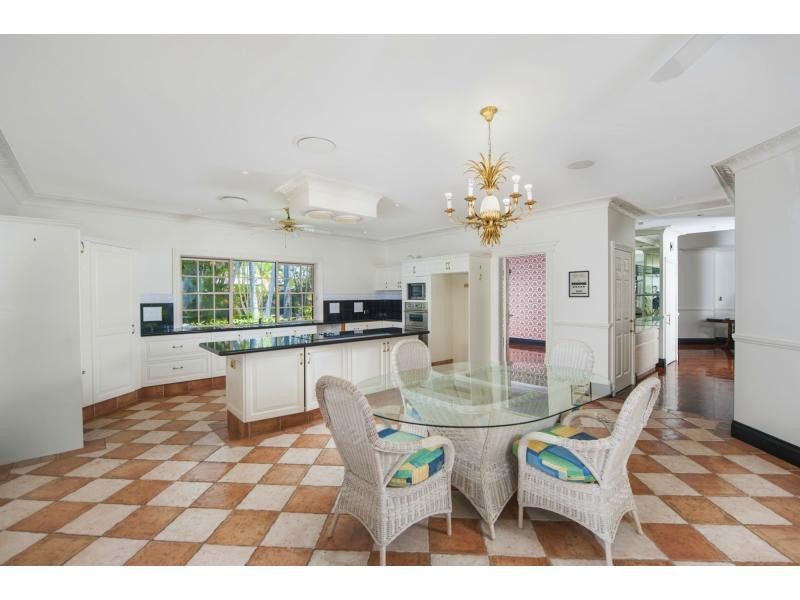 71 Marbella Drive, Benowa QLD 4217