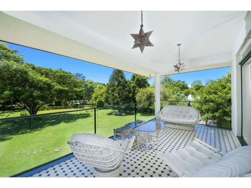 71 Marbella Drive, Benowa QLD 4217