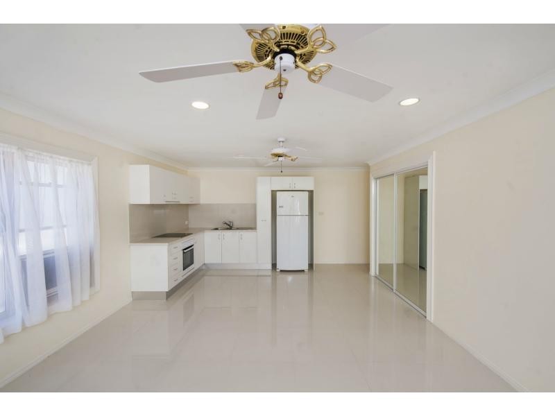 71 Marbella Drive, Benowa QLD 4217