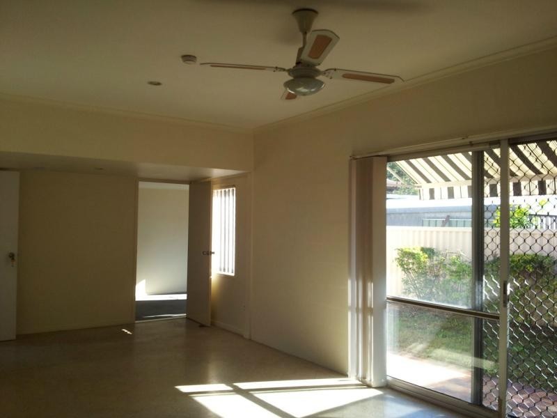 2/25 Nankeen Avenue, Paradise Point QLD 4216