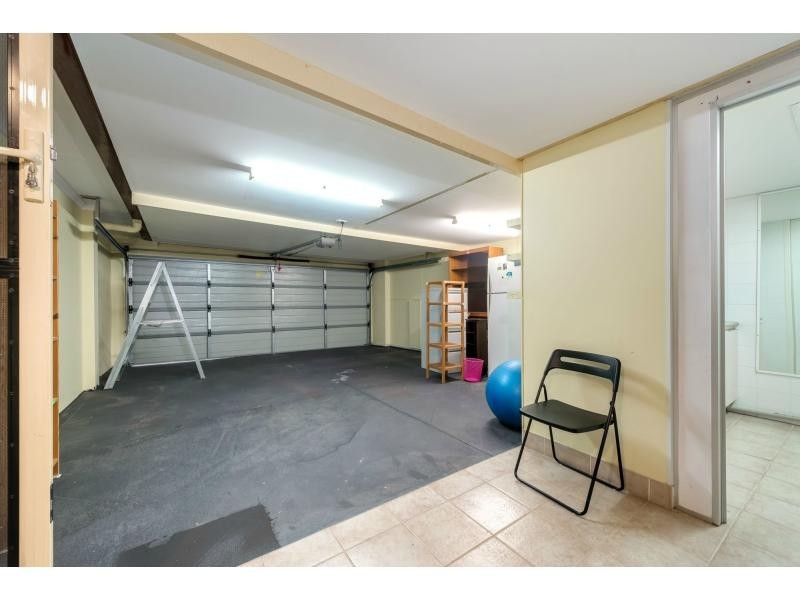 21 Masters Street, Arundel QLD 4214