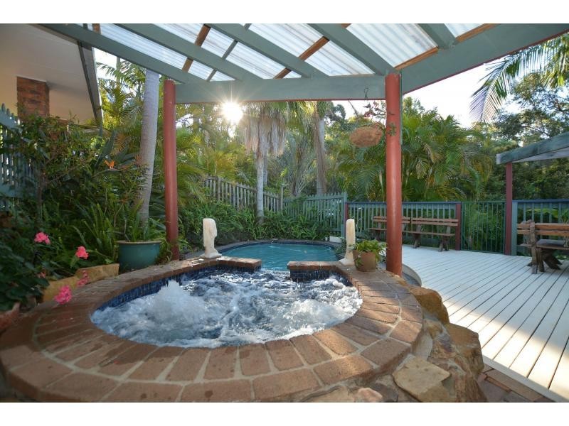 25 Leona Court, Tamborine Mountain QLD 4272