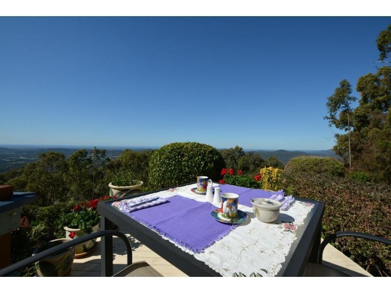 25 Leona Court, Tamborine Mountain QLD 4272