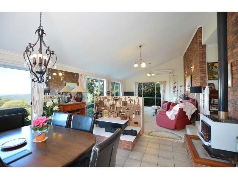 25 Leona Court, Tamborine Mountain QLD 4272