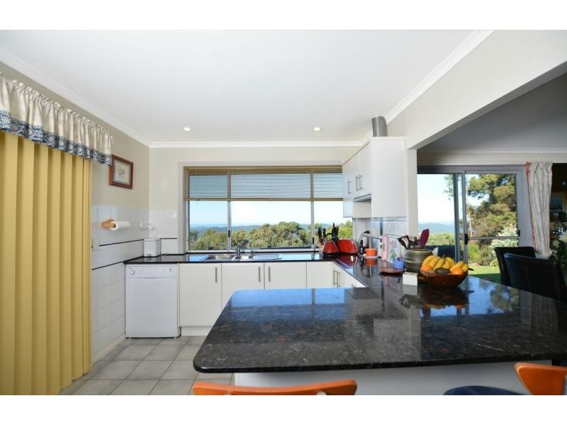 25 Leona Court, Tamborine Mountain QLD 4272