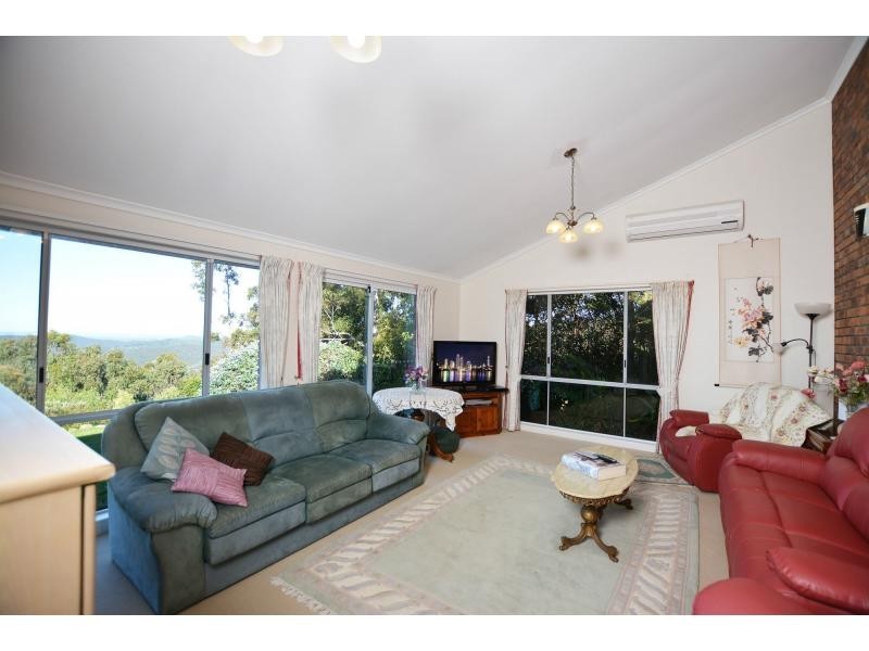 25 Leona Court, Tamborine Mountain QLD 4272