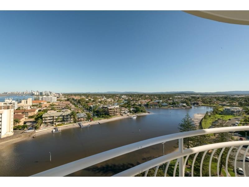 12D/5 Bayview Street, Runaway Bay QLD 4216