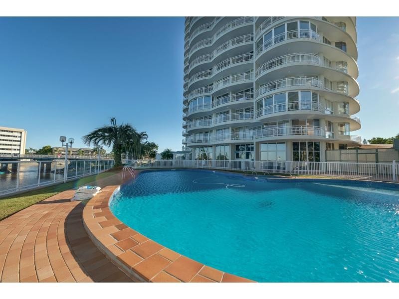 12D/5 Bayview Street, Runaway Bay QLD 4216