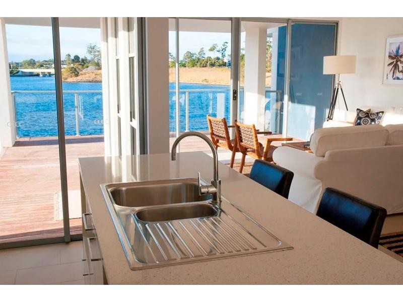 10-29 Varsity Parade, Varsity Lakes QLD 4227