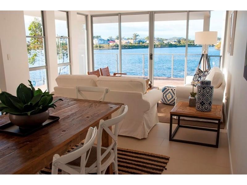 10-29 Varsity Parade, Varsity Lakes QLD 4227