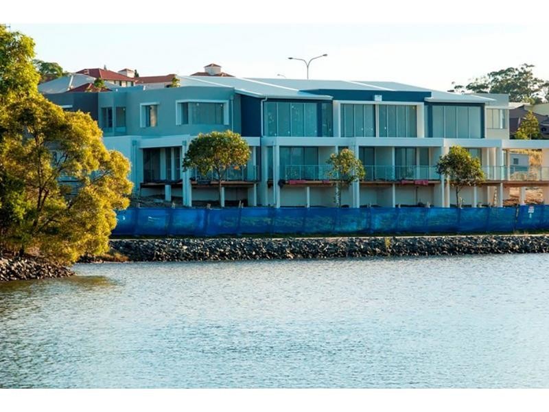 10-29 Varsity Parade, Varsity Lakes QLD 4227