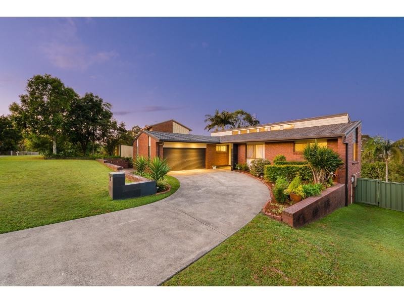 3 Leura Place, Helensvale QLD 4212