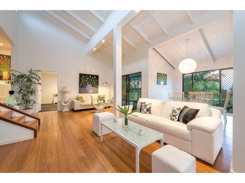 3 Leura Place, Helensvale QLD 4212