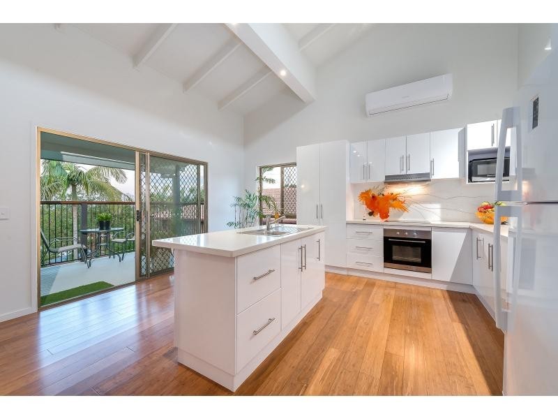 3 Leura Place, Helensvale QLD 4212