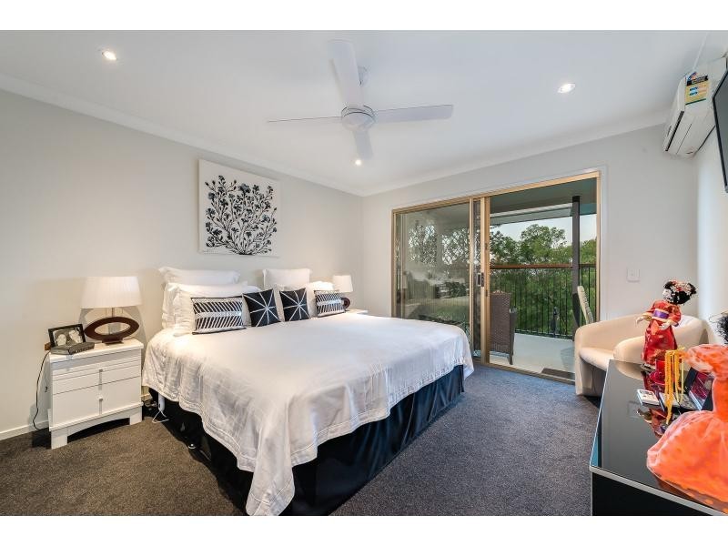 3 Leura Place, Helensvale QLD 4212