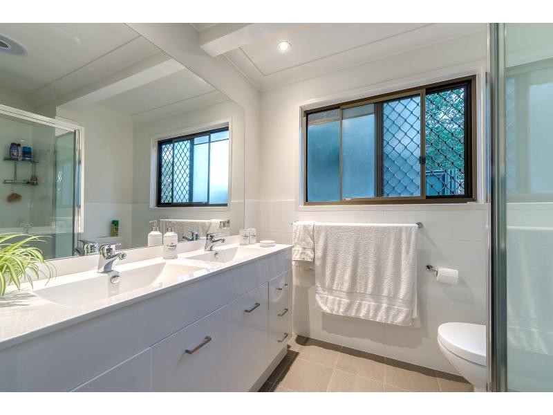 3 Leura Place, Helensvale QLD 4212