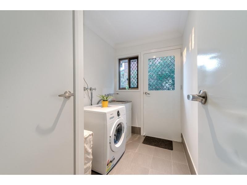 3 Leura Place, Helensvale QLD 4212