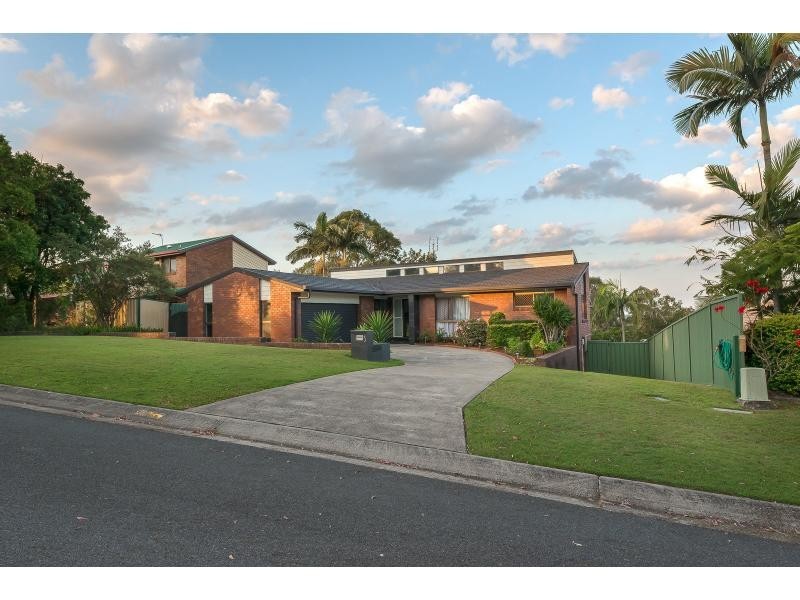 3 Leura Place, Helensvale QLD 4212