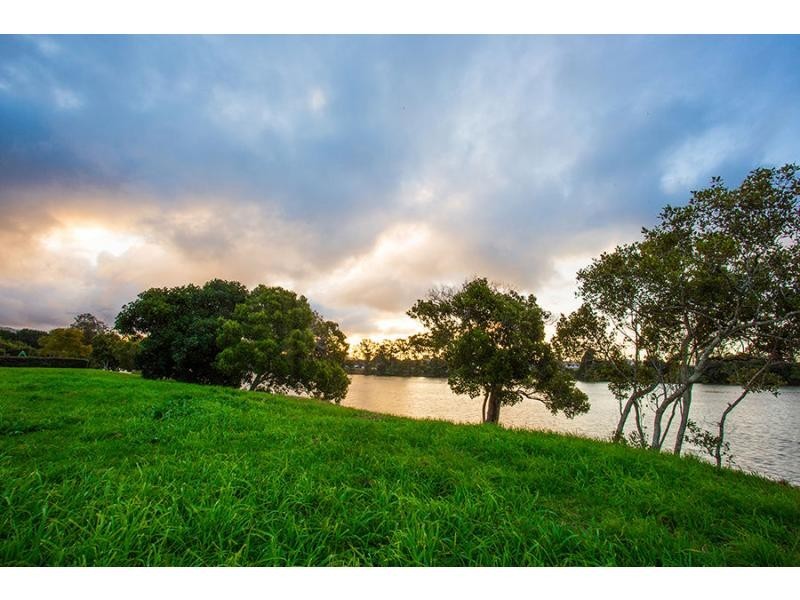 25 North Bank Court, Helensvale QLD 4212