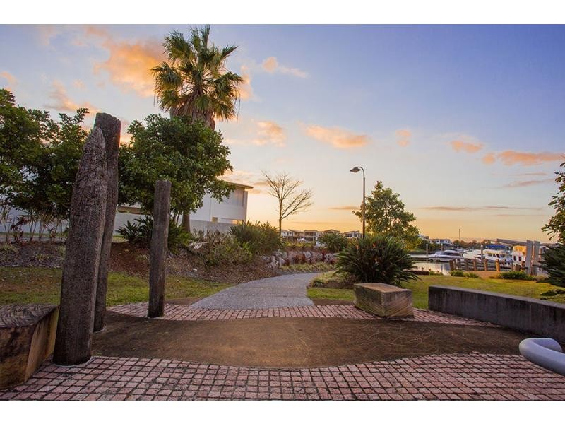 25 North Bank Court, Helensvale QLD 4212