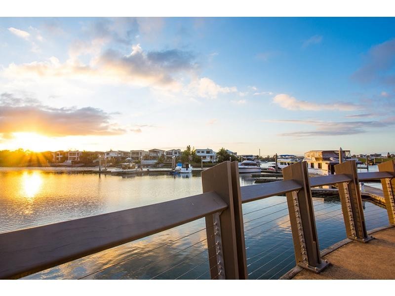 25 North Bank Court, Helensvale QLD 4212