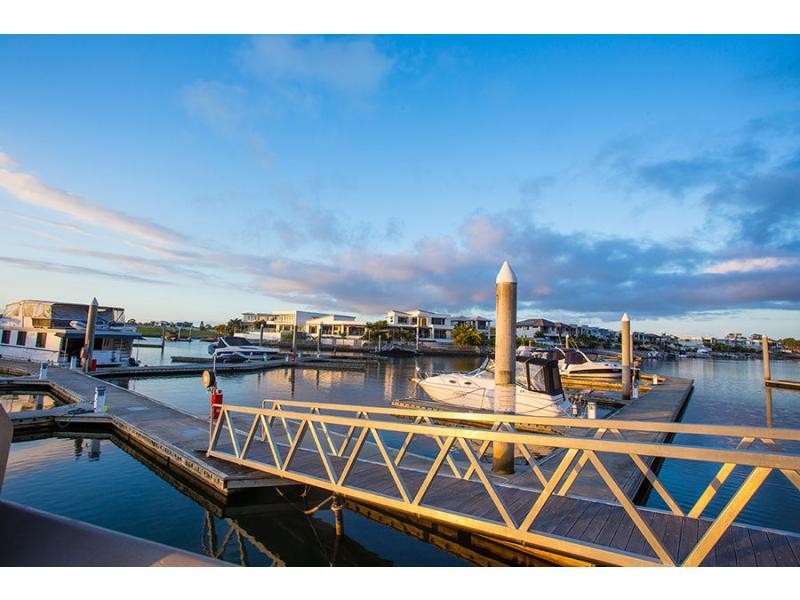 25 North Bank Court, Helensvale QLD 4212