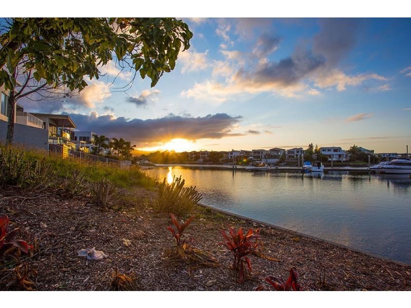 25 North Bank Court, Helensvale QLD 4212