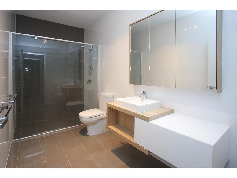 2/24 Drake Street, Paradise Point QLD 4216