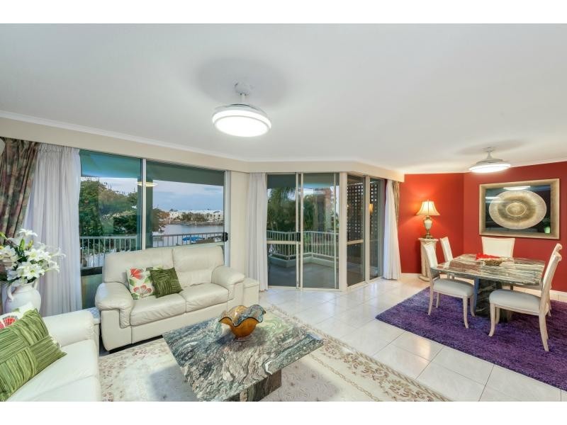 Unit 9/75 Morala Avenue, Runaway Bay QLD 4216
