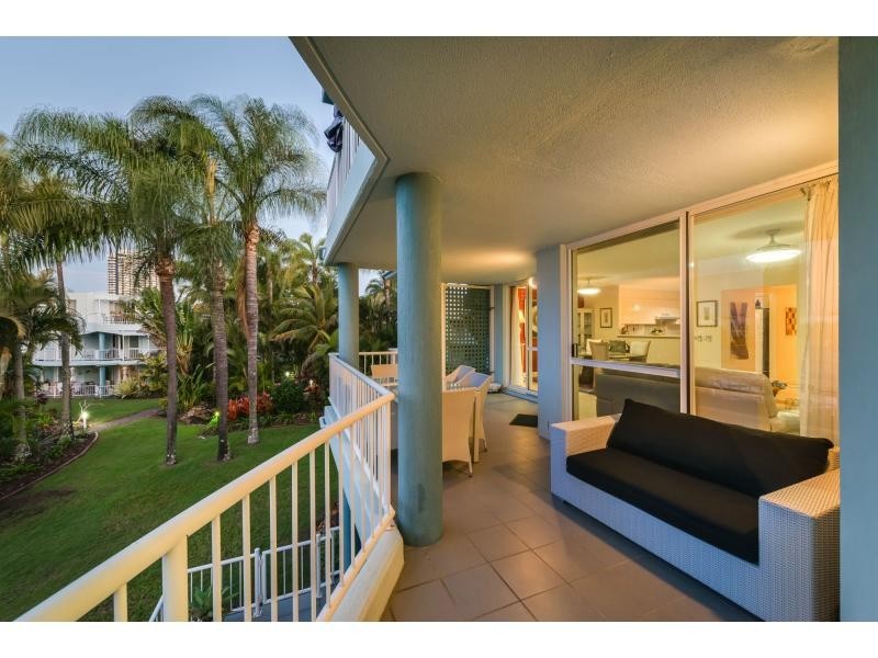 Unit 9/75 Morala Avenue, Runaway Bay QLD 4216