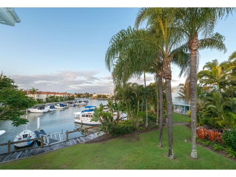 Unit 9/75 Morala Avenue, Runaway Bay QLD 4216