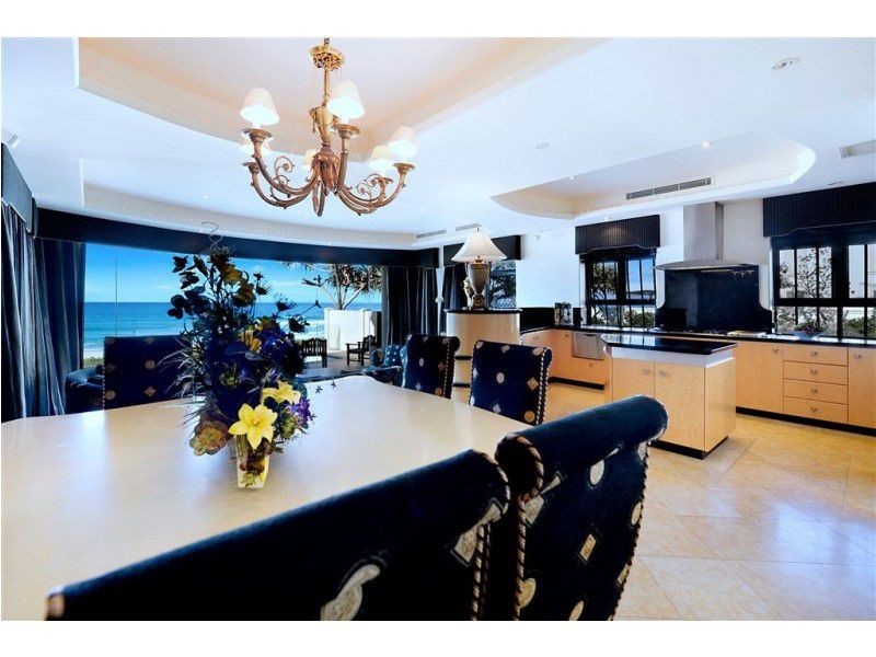 31 Hedges Avenue, Mermaid Beach QLD 4218