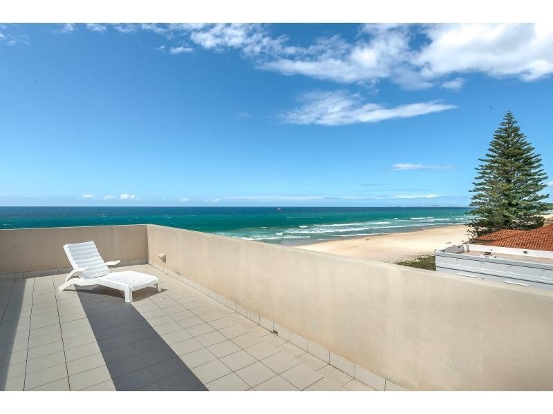 31 Hedges Avenue, Mermaid Beach QLD 4218