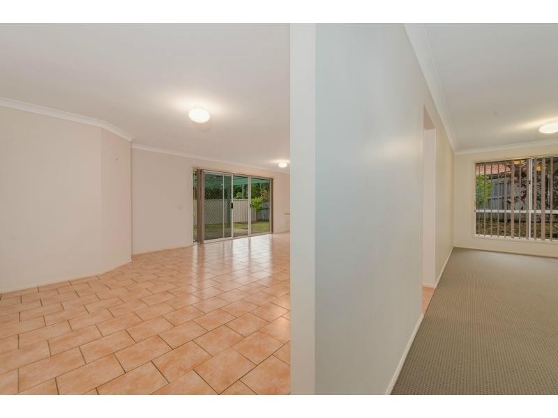 5 Parkdale Court, Parkwood QLD 4214
