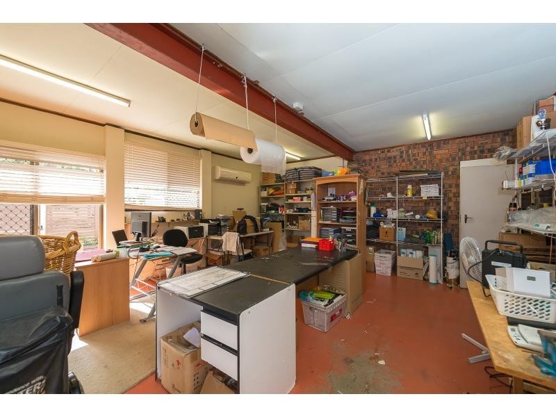 4 Woomera Cresent, Southport QLD 4215