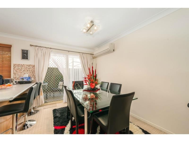 4/5 Ahern Street, Labrador QLD 4215