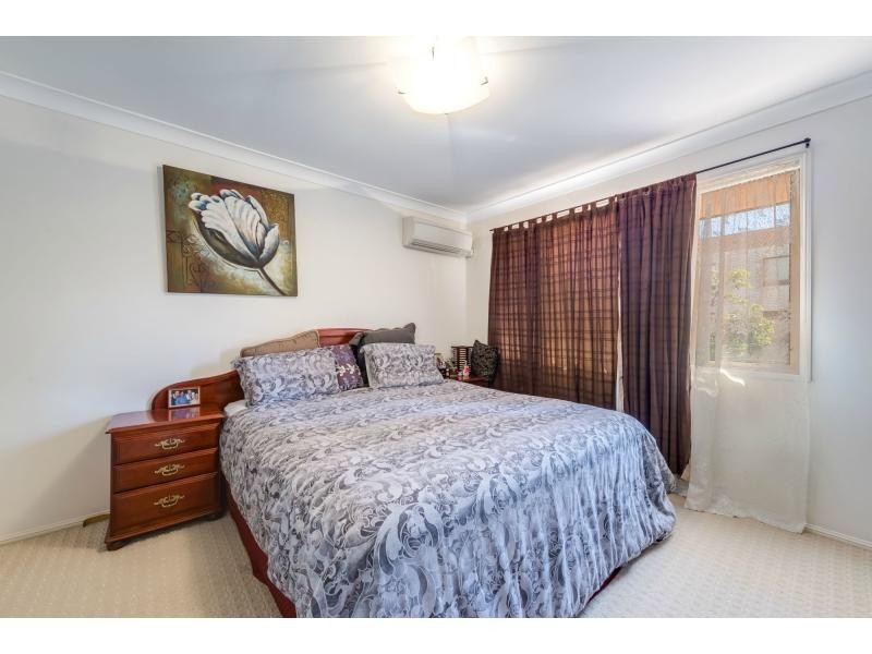 4/5 Ahern Street, Labrador QLD 4215