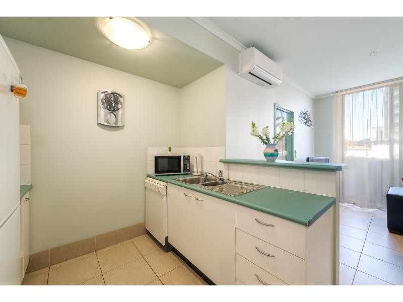 3/32-34 Surf Parade, Broadbeach QLD 4218