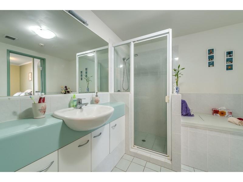 3/32-34 Surf Parade, Broadbeach QLD 4218