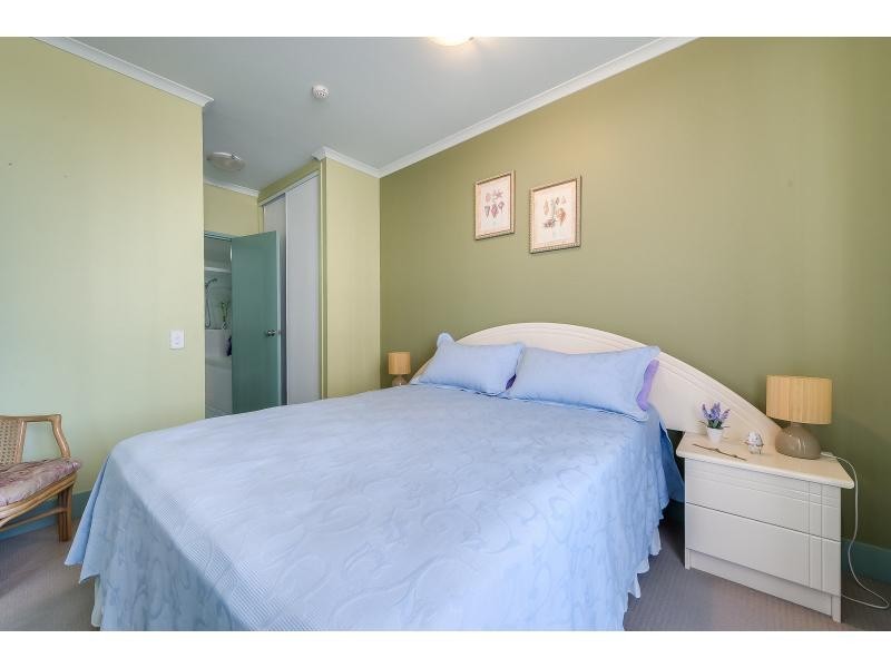 3/32-34 Surf Parade, Broadbeach QLD 4218