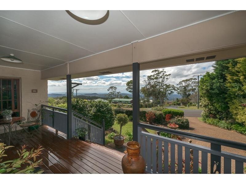 13 Paradise Drive, Tamborine Mountain QLD 4272