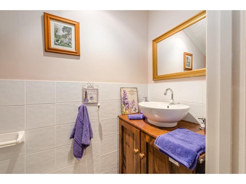 13 Paradise Drive, Tamborine Mountain QLD 4272