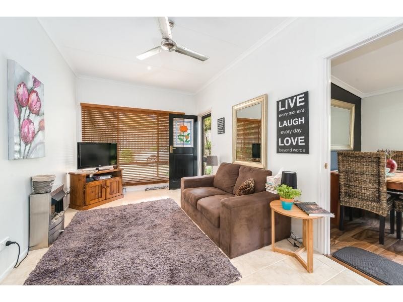 13 Paradise Drive, Tamborine Mountain QLD 4272